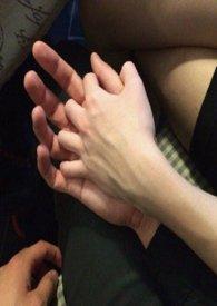 和哥哥死对头谈恋爱